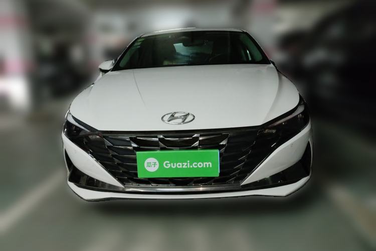 Used Hyundai Elantra 2021 1.5L CVT LUX Prestige Edition
