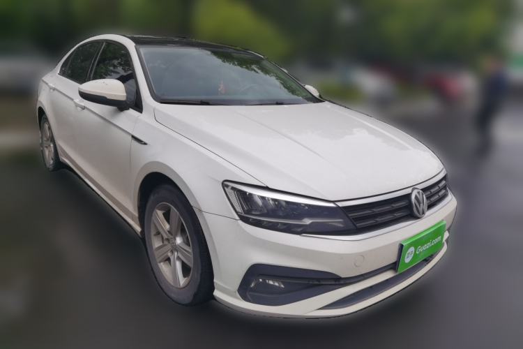 Used Volkswagen Lamando 2021 230TSI DSG Fashion Edition Front Right 45 Deg