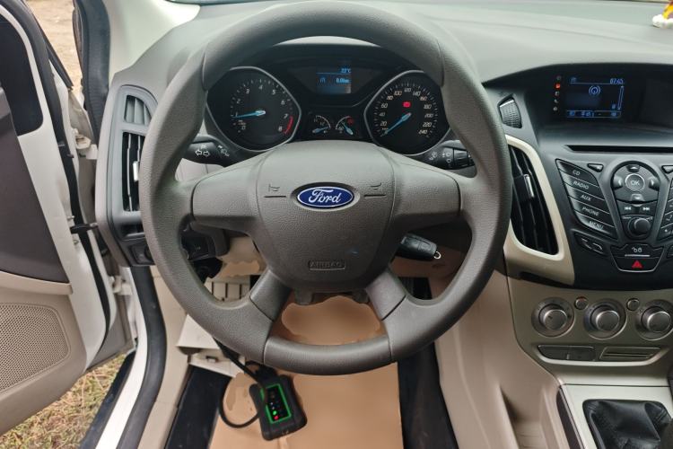 Used Ford Focus 2012 Sedan 1.6L Manual Comfort Model