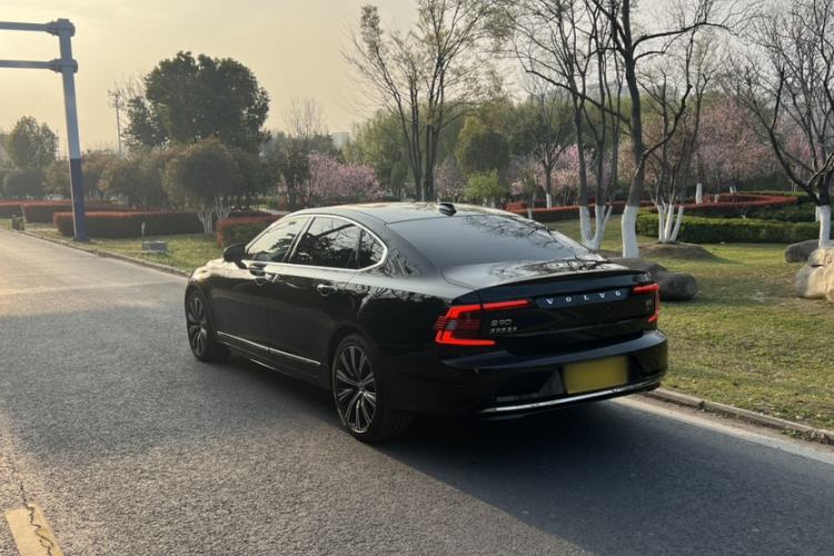 Used Volvo S90 2023 B5 Zhiyuan Luxury Edition