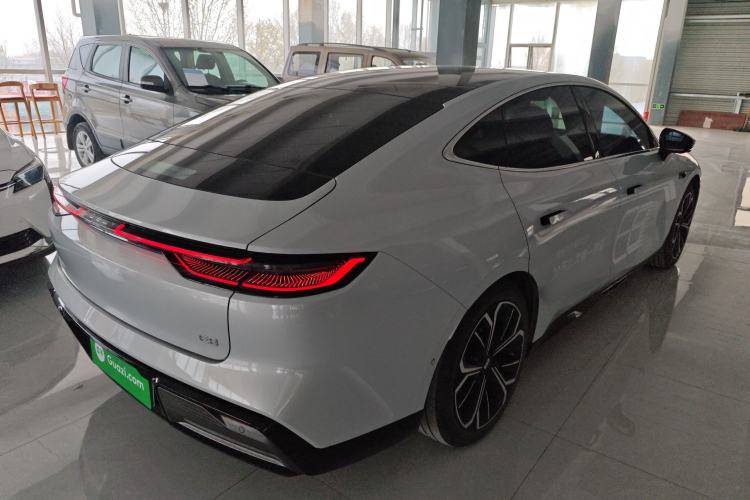 Used Geely Galaxy E8 2025 700 km Long-Range Intelligent Driving Version