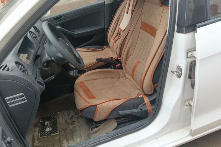 Used Volkswagen Jetta 2015 Zhuihui Edition 1.4L Manual Fashion Model Left Front Seat