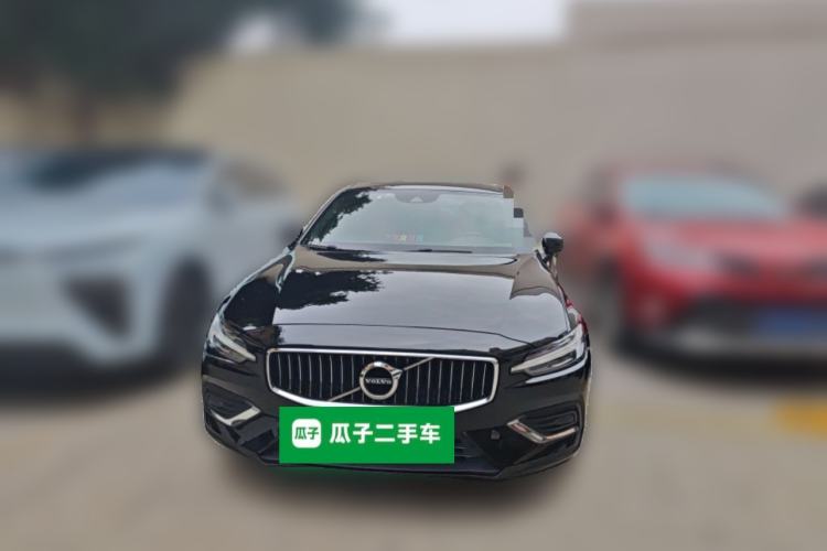 Used Volvo S60 2022 B4 Zhiyi Luxury Edition