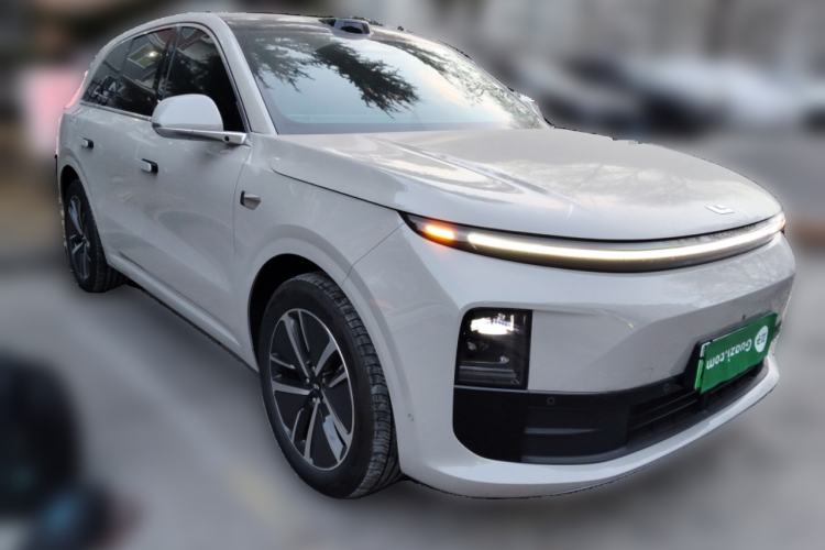 Used Li Auto L6 2024 Max Front Right 45 Deg