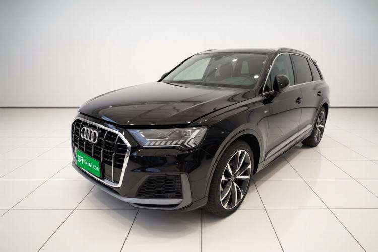 Used Audi Q7 2021 45 TFSI quattro S line Sport model Guazi used car, China used car export, Used car for sale, Used cars, Cheapest cars for sale