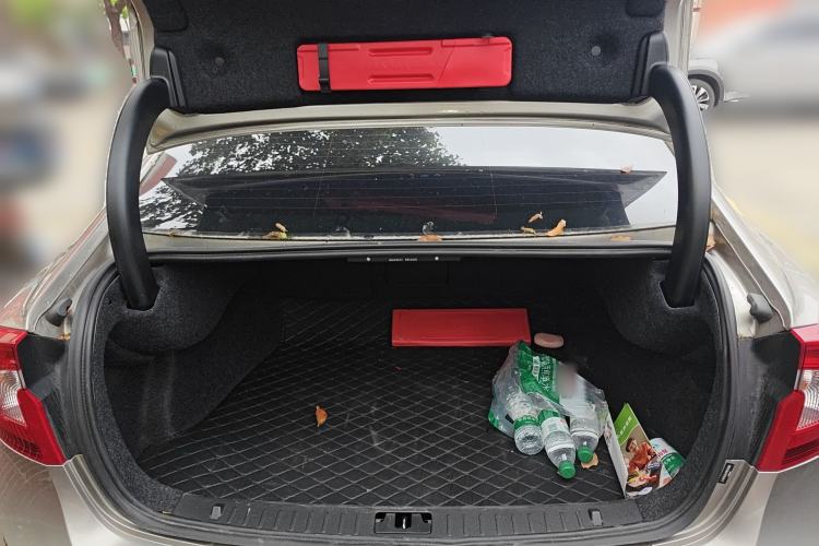 Used Volvo S60 2015 S60L 2.0T Zhiyuan Edition Trunk