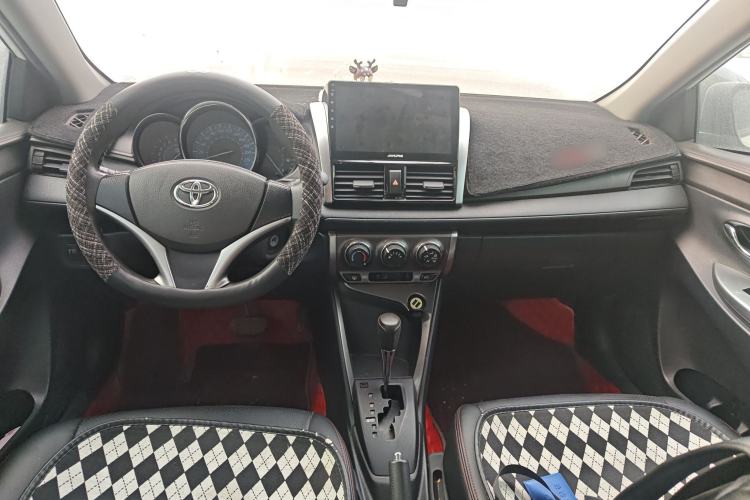 Used Toyota YARiS L Zhi Xuan 2015 1.5E Automatic Charm Edition