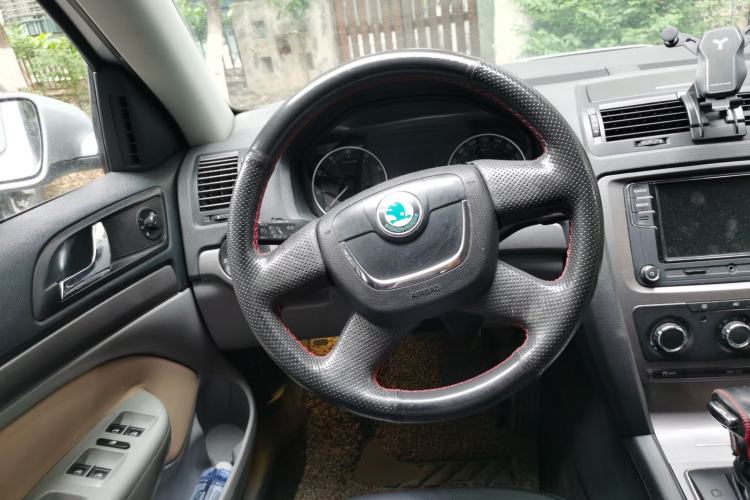 Used Skoda Octavia 2012 1.6L Automatic Yijie Edition
