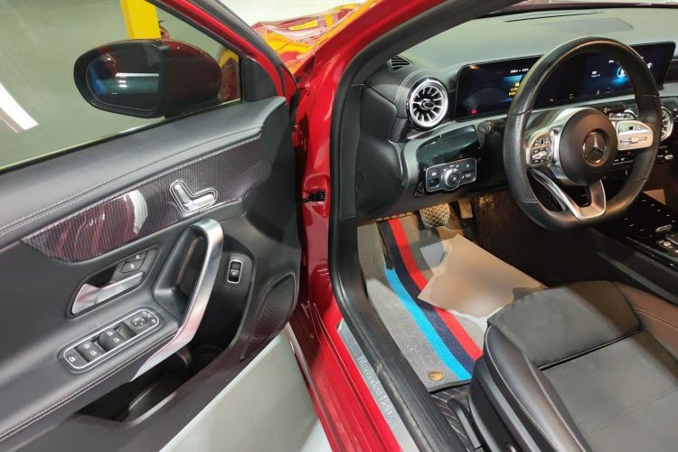 Used Mercedes-Benz A-Class 2022 Revised Version A 200 L Sport Sedan Fashionable Style