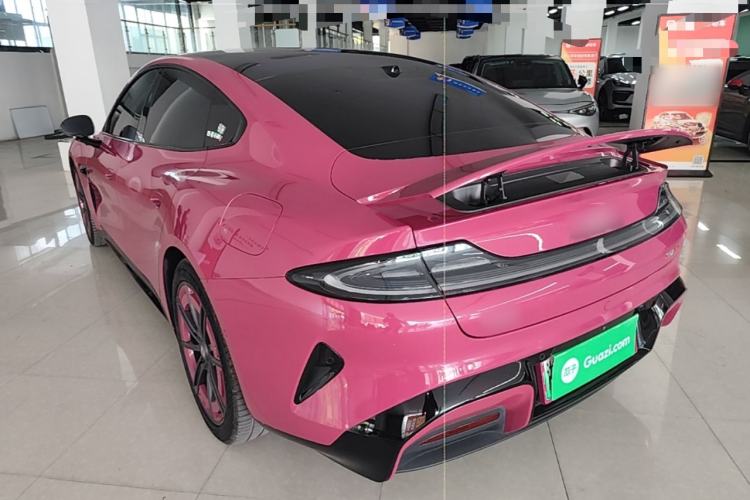 Used Xiaomi Auto SU7 2024 Four-Wheel Drive Ultra-Long Range Advanced Intelligent Driving Max Edition