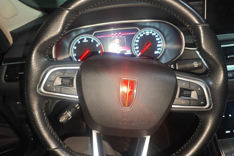 Used Hongqi H5 2022 Classic Model 1.5T DCT Flagship Edition Steering Wheel