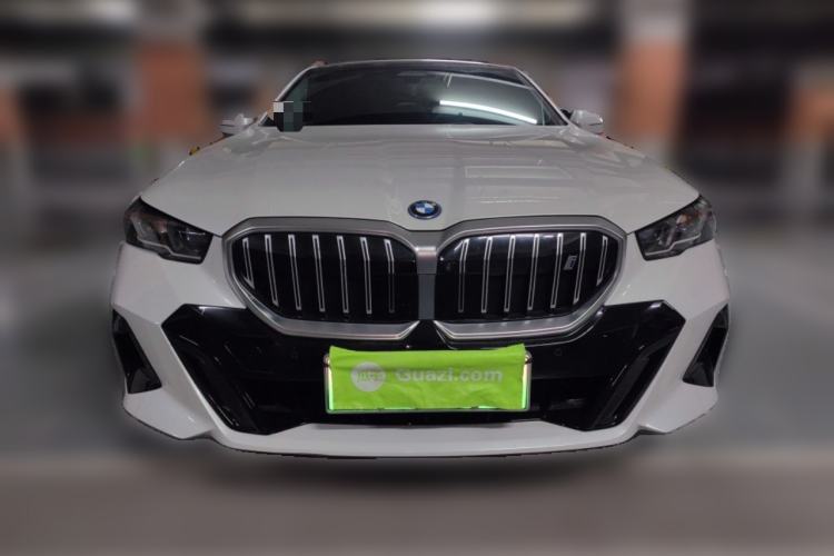 Used BMW i5 2024 eDrive 35L Luxury Model with M Sport Package