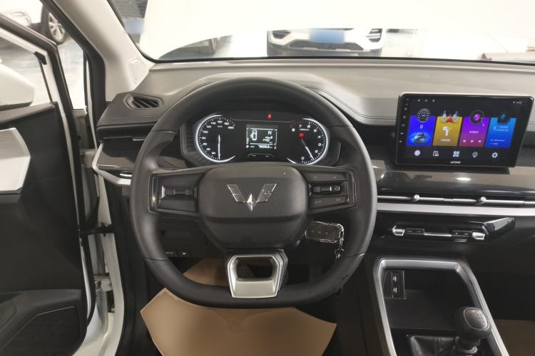 Used Wuling Jiachen 2022 1.5L Manual Enjoyment Elite Model Steering Wheel