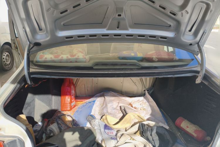 Used Volkswagen Jetta 2010 1.6L Vanguard Trunk