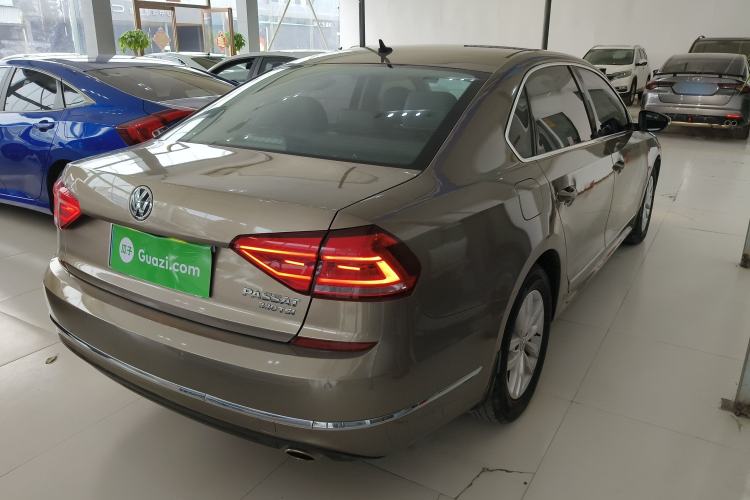 Used Volkswagen Passat 2016 330TSI DSG Luxury Edition Rear Right 45 Deg