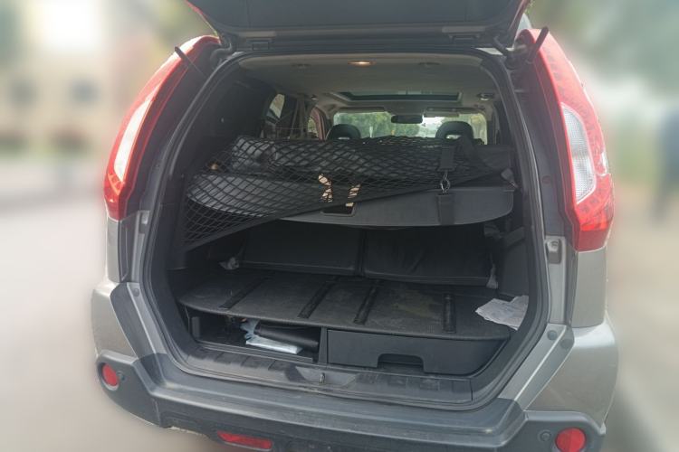 Used Nissan X-Trail 2012 2.5L CVT Flagship Edition 4WD
