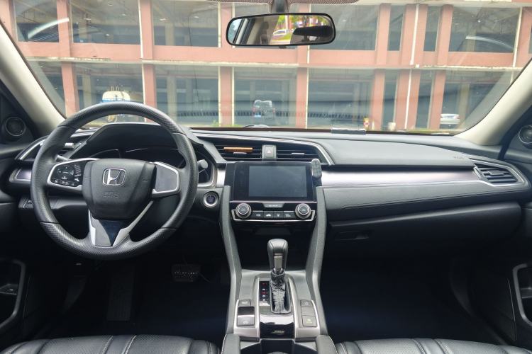 Used Honda Civic 2016 220TURBO CVT Luxury Edition Interior 1