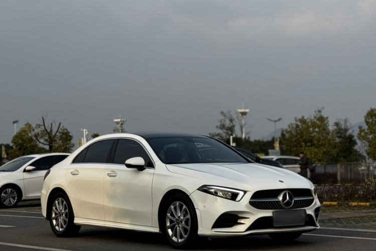 Used Mercedes-Benz A-Class 2021 A 200 L Sport Sedan Fashion Model
