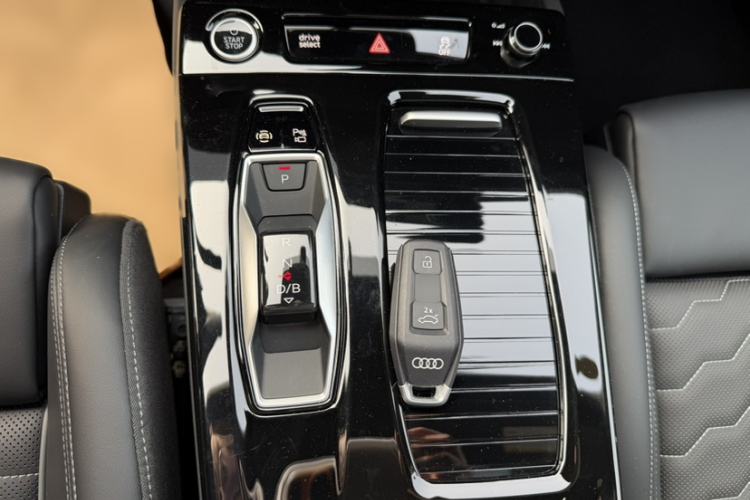 Used Audi Q6L e-tron 2026 First Launch Navigation Edition