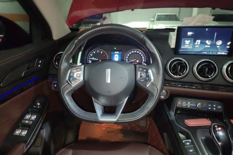 Used Wey VV5 2019 1.5T Two-Wheel Drive Color Pioneer