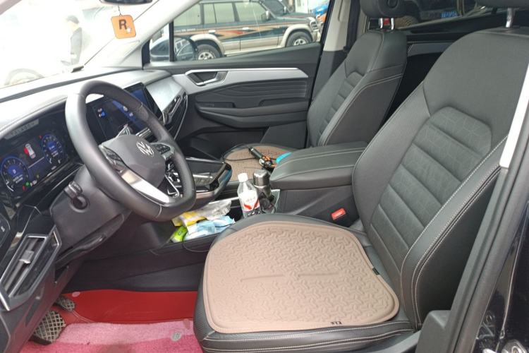 Used Volkswagen Talagon 2021 330TSI Two-Wheel-Drive Luxury Edition – Scenic Version Left Front Seat