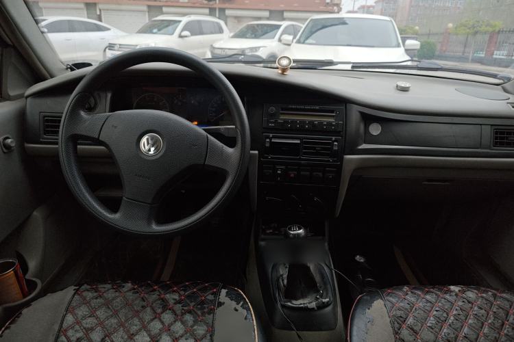 Used Volkswagen Santana  Center Console