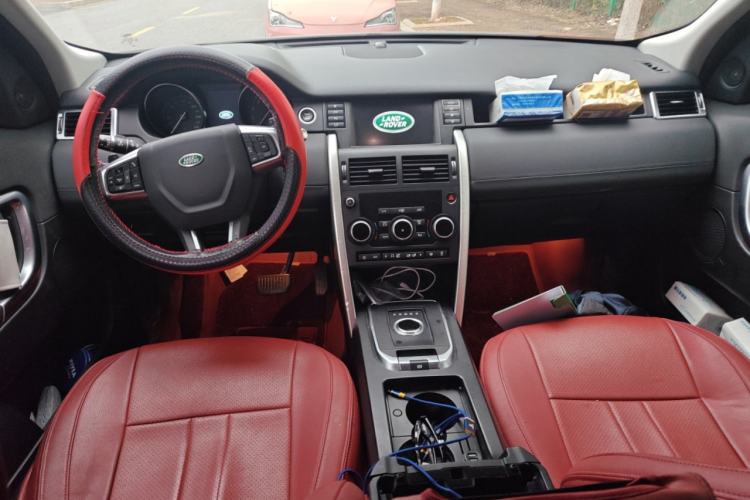 Used Land Rover Discovery Sport 2019 240 PS SE Version China V Standard Center Console