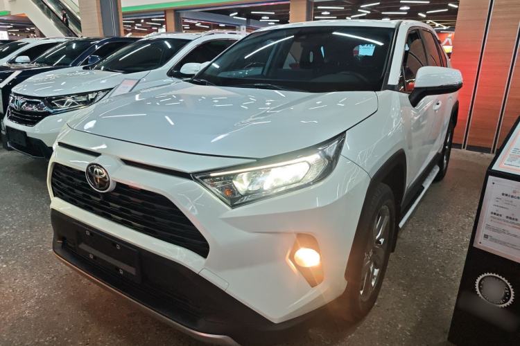 Used Toyota RAV4 2021 2.0L CVT Two-Wheel Drive Fashion PLUS Edition