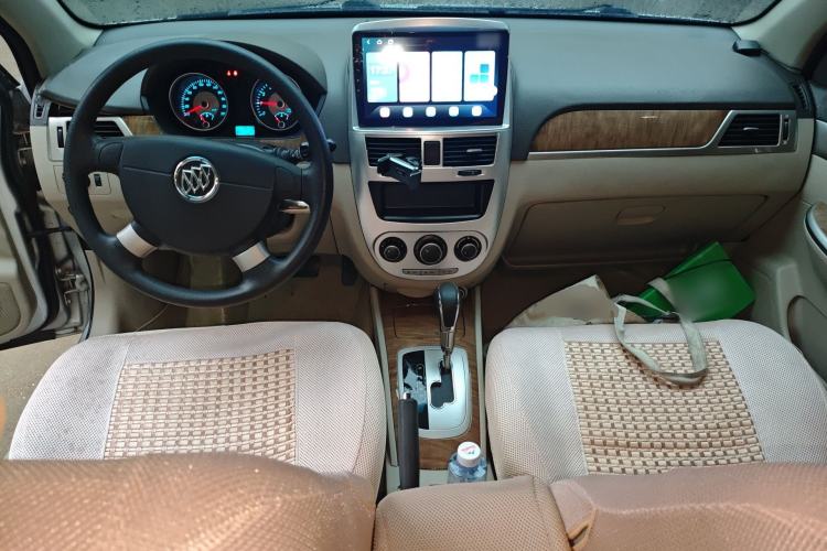 Used Buick Excelle 2013 1.5L Automatic Classic Model Center Console