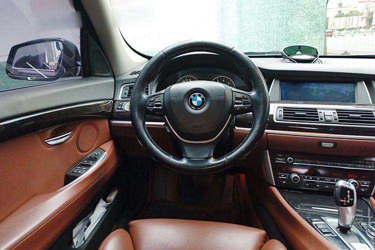 Used BMW 5 Series GT 2013 535i Leading Model Steering Wheel