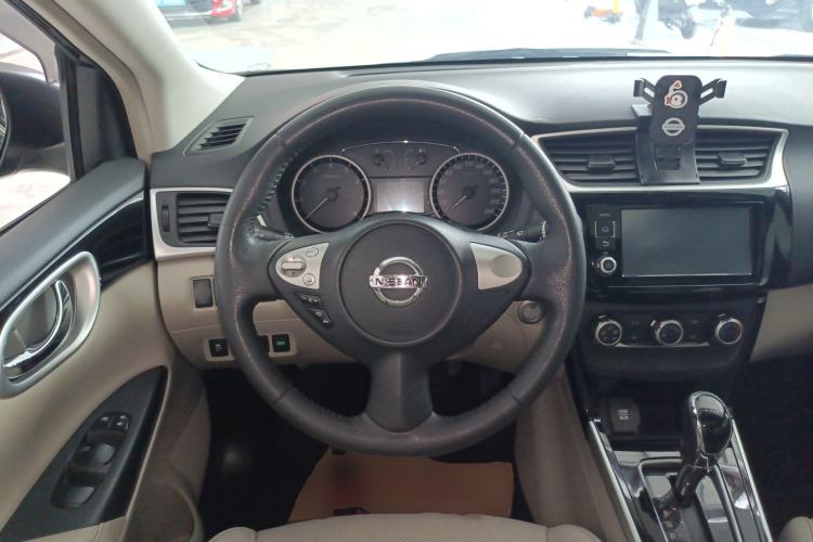 Used Nissan Sylphy 2018 1.6XV CVT Deluxe Edition Steering Wheel