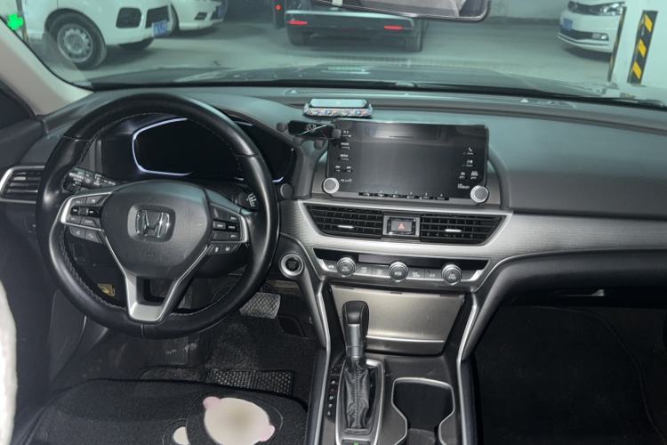 Used Honda Accord 2018 260TURBO Luxury Edition China VI Center Console