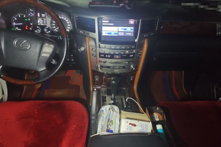 Used Lexus LX 2012 570
