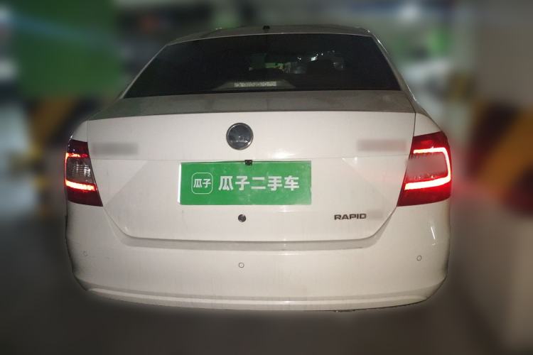 Used Skoda Rapid 2013 1.6L Automatic Smart Selection Model
