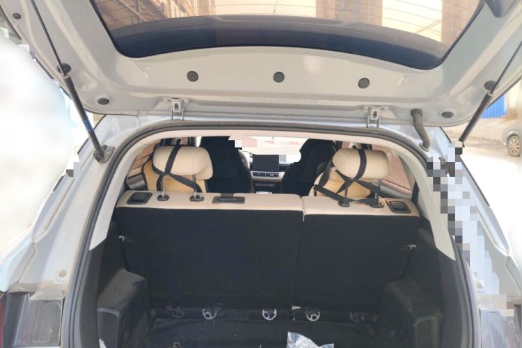 Used Wuling Bingo PLUS 2024 330 km Range Five-Seater Version Trunk