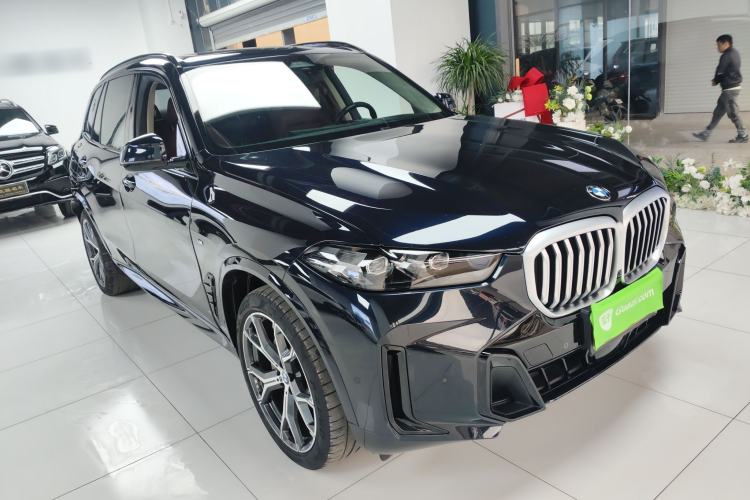 Used BMW X5 2023 xDrive 30Li Luxury M Sport Night Edition Package
