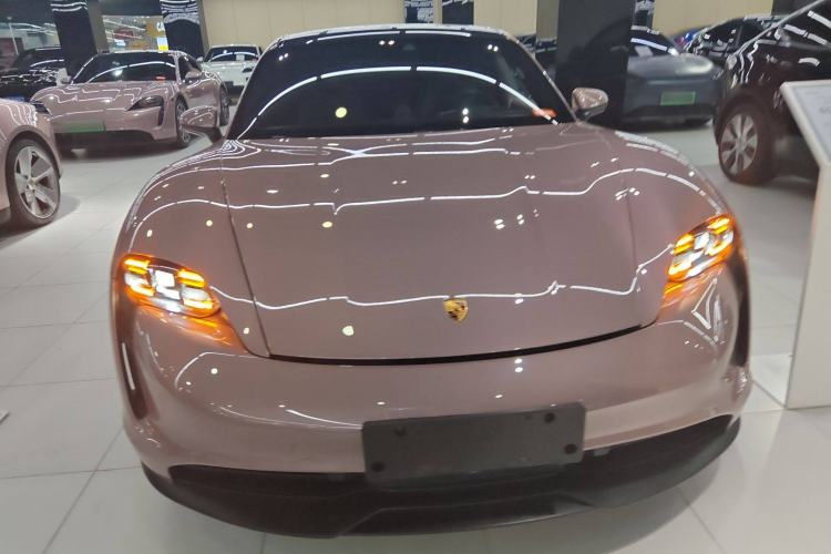 Used Porsche Taycan 2022-Year Updated Taycan
