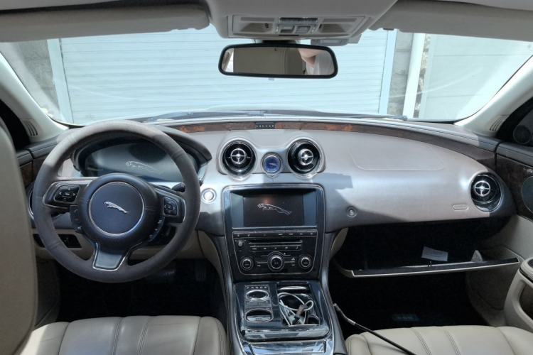 Used Jaguar XJ 2012 XJL 3.0 Panoramic Business Edition
