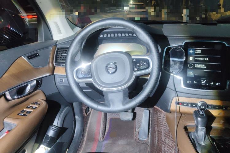 Used Volvo XC90 2019 T6 Zhiyi Edition 7-Seater China V Emission Standard