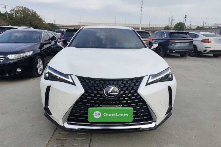 Used Lexus UX 2022 260h Explore-Edition
