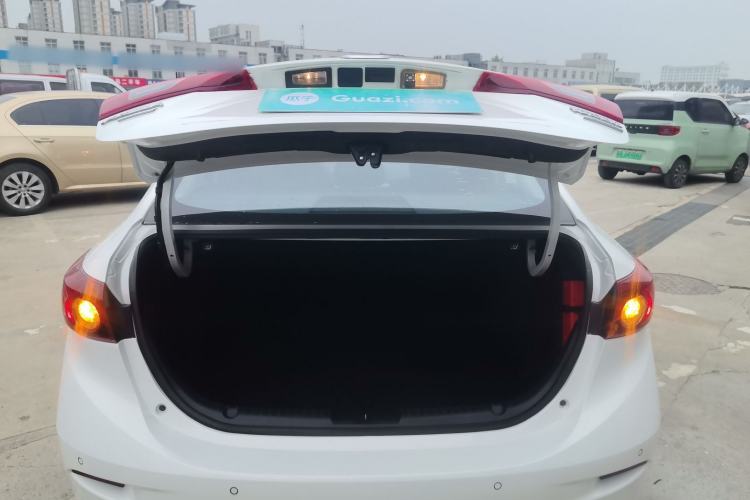 Used Mazda 3 Axela 2017 Sedan 1.5L Automatic Comfort Model Emission Standard China V Trunk