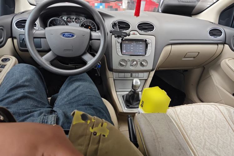 Used Ford Focus 2013 Sedan Classic 1.8L Manual Base Model