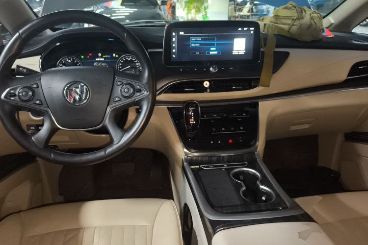 Used Buick GL8 2023 Land Executive Class 652T Luxury Model
