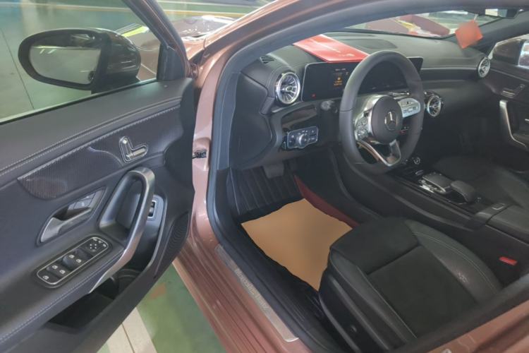 Used Mercedes-Benz A-Class 2020 Restyled A 200 L Sport Sedan Fashion Version