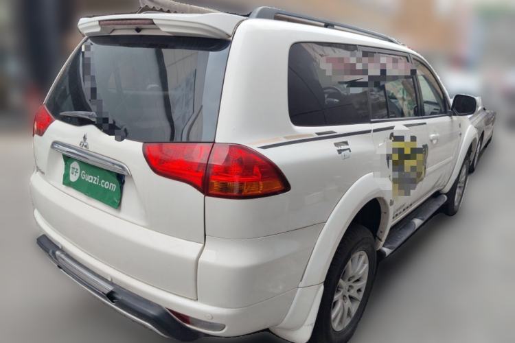 Used Mitsubishi Pajero Sport 2013 3.0L Automatic Two-Wheel Drive Luxury Edition Rear Right 45 Deg