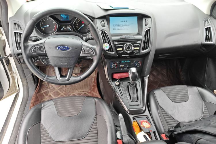 Used Ford Focus 2017 Sedan 1.6L Automatic Fashion Edition Smart Drive Version Center Console