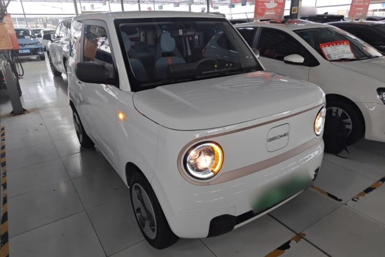 Used Geely Galaxy Panda 2023 Panda Mini New Year Edition Treasure Bear Front Right 45 Deg