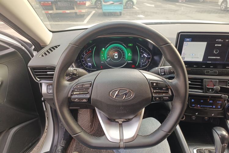 Used Hyundai Lafesta 2021 280TGDi DLX Luxury Edition Steering Wheel