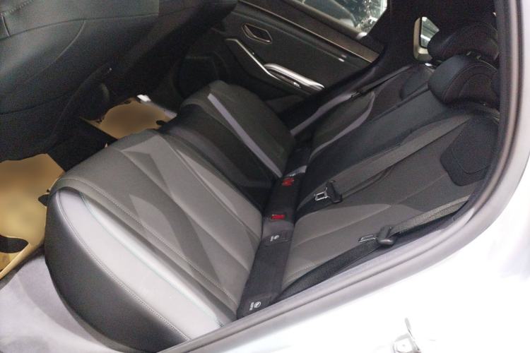 Used BYD Qin L 2025 DM-i Smart Drive 80KM Leading Model