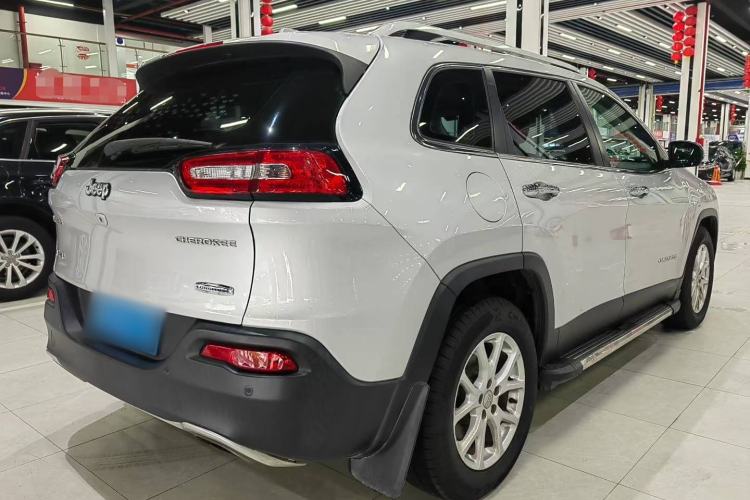 Used Jeep Cherokee 2016 2.4L Professional Edition